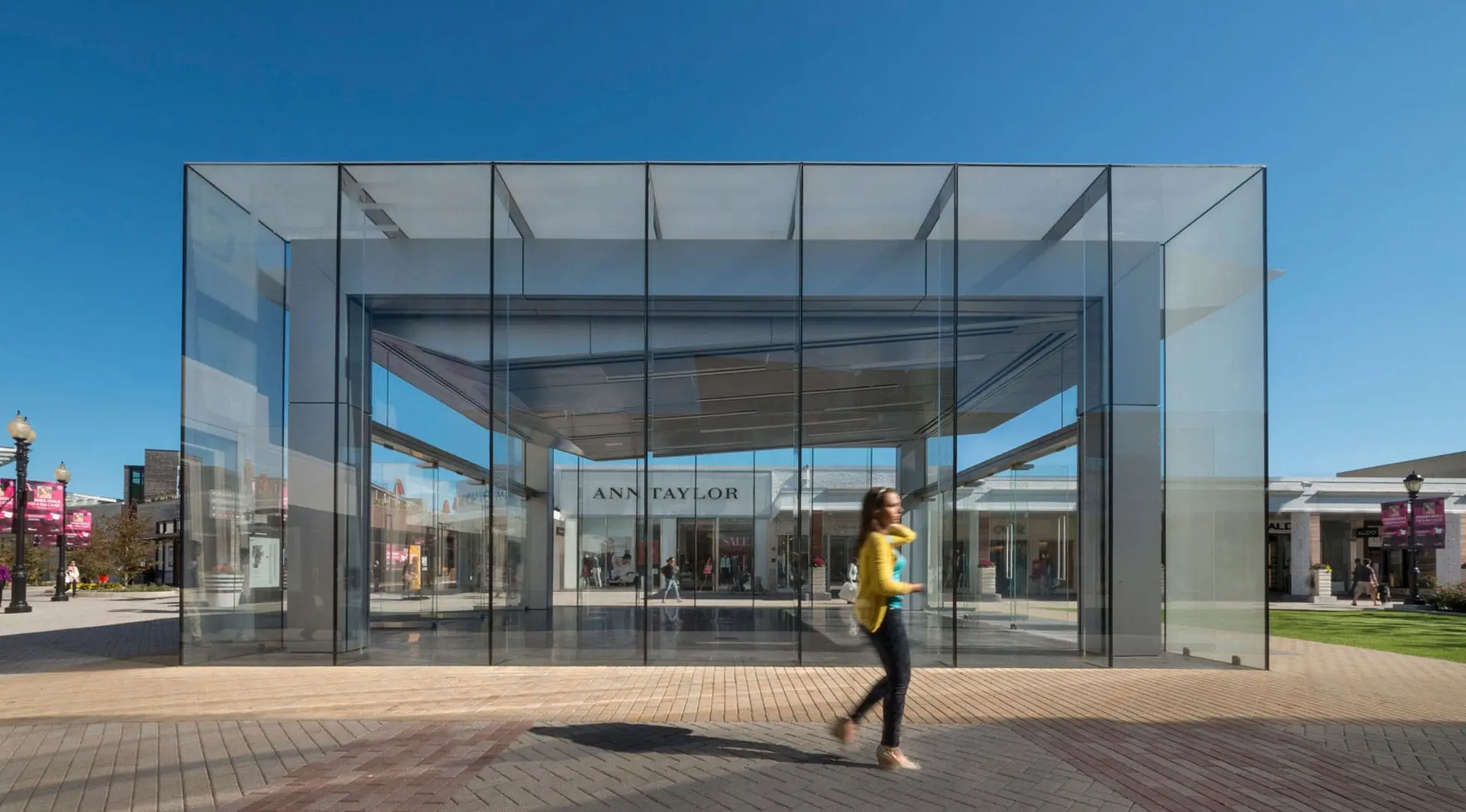 Westfield Old Orchard Glass Cube